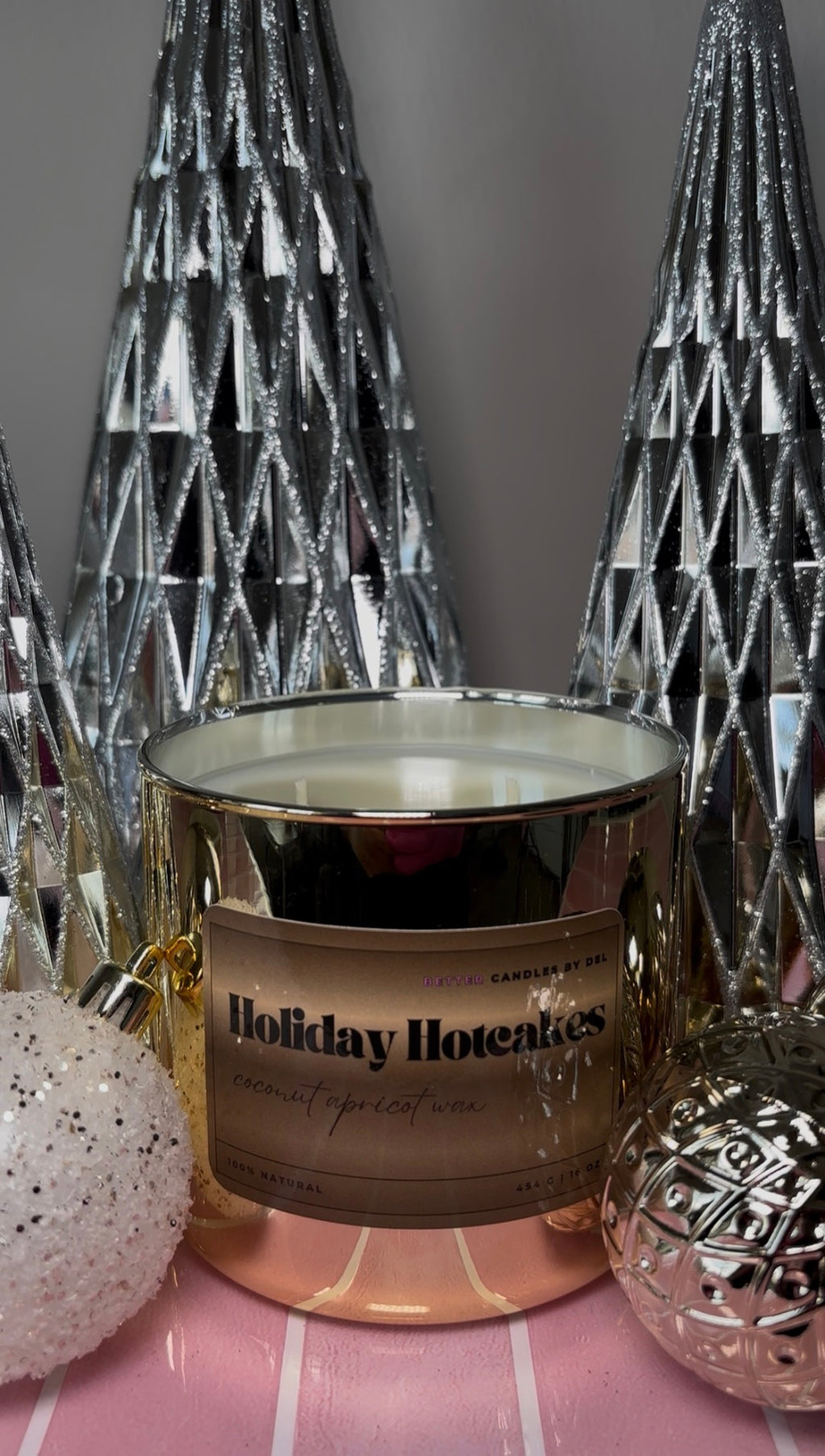 Holiday Hotcakes 16 oz (3-wick)